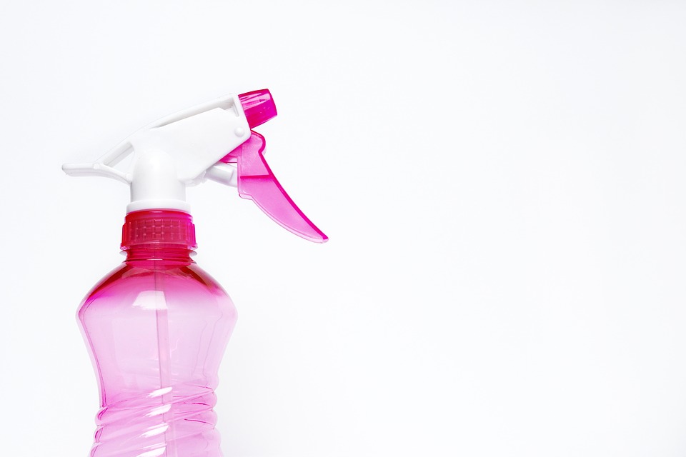 Productos de limpieza para nuestro hogar o lugar de trabajo - Fábrica de  detergentes DERMO